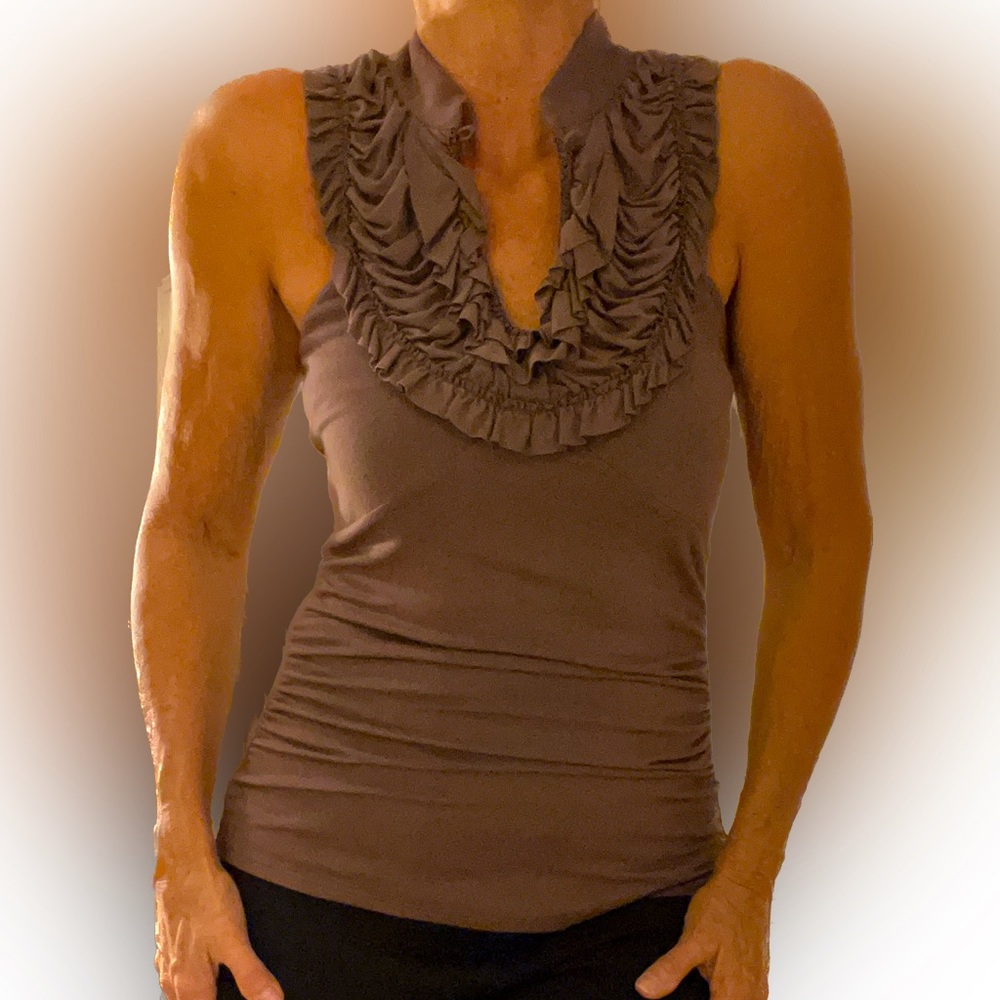 Arden B taupe sleeveless sexy touched at waist top SIZE M. Nwot